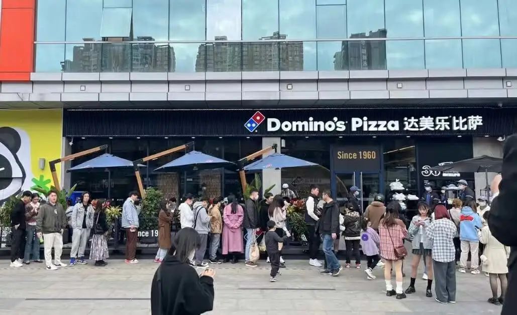 火热的披萨：有人连亏三年、有人扩张2500家